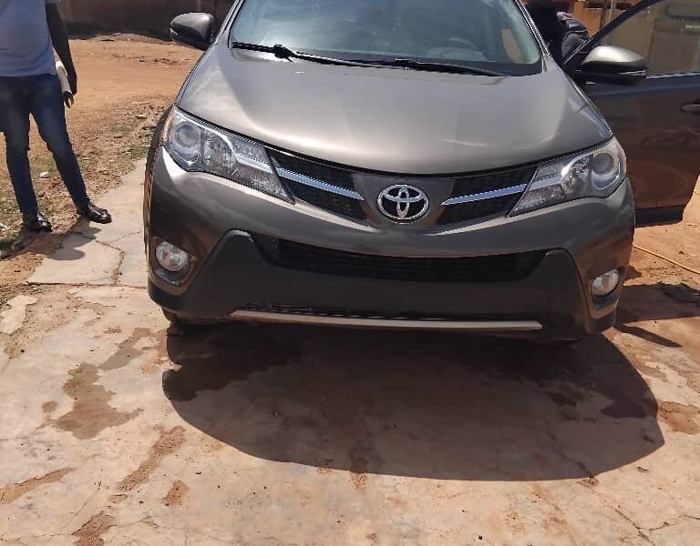 FRAÎCHEMENT ARRIVÉ