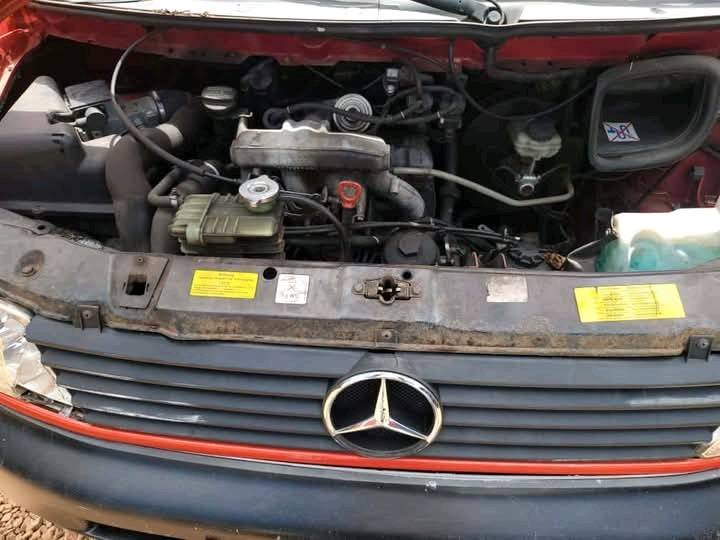 voiture mise en vente à BOBO-DIOULASSO